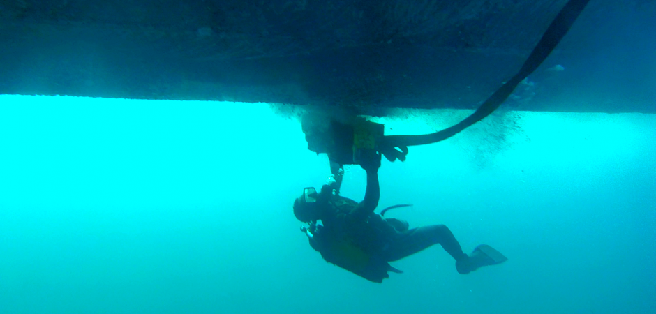 Underwater Hull Cleaning