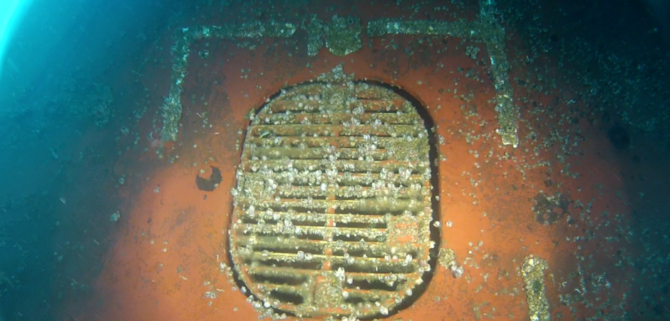 Underwater Hull Cleaning